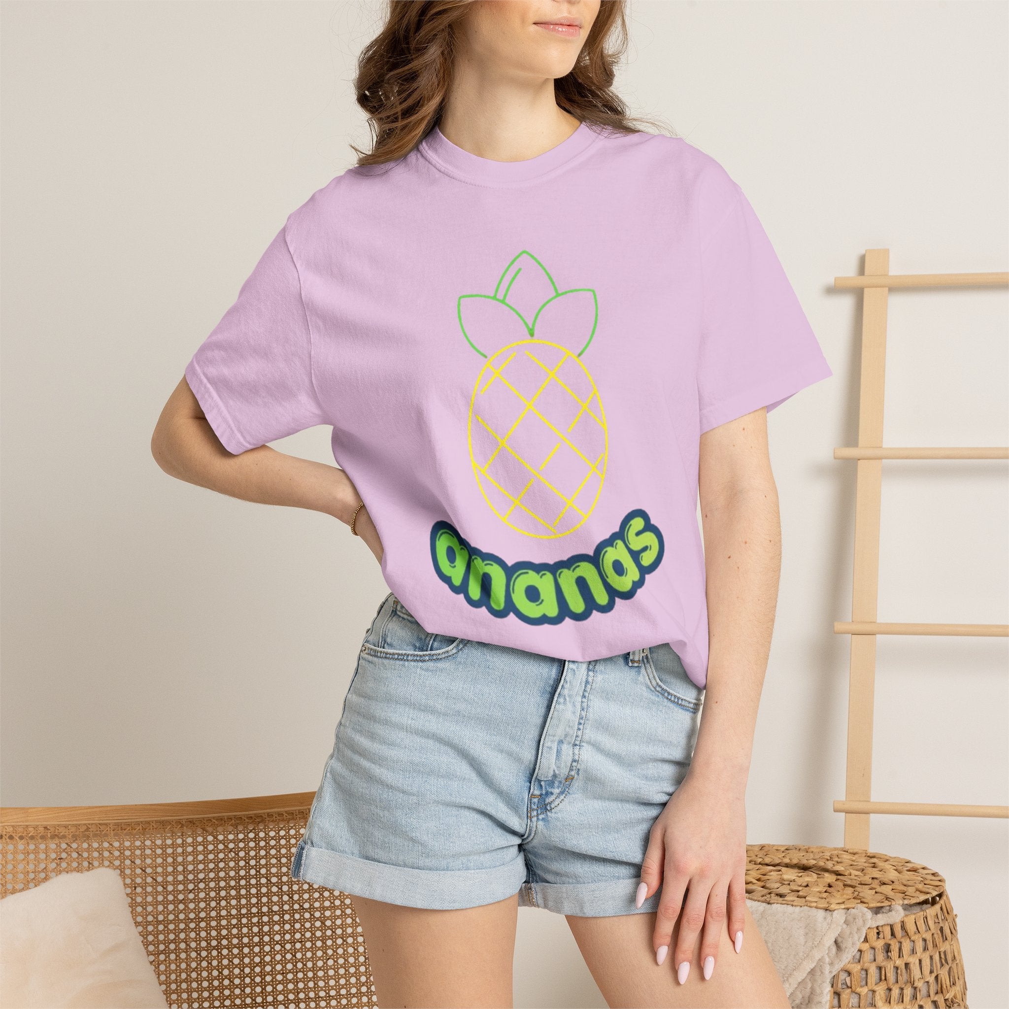 Pineapple 'ananas' Graphic T-Shirt — Tropical Retro Fruit Tee