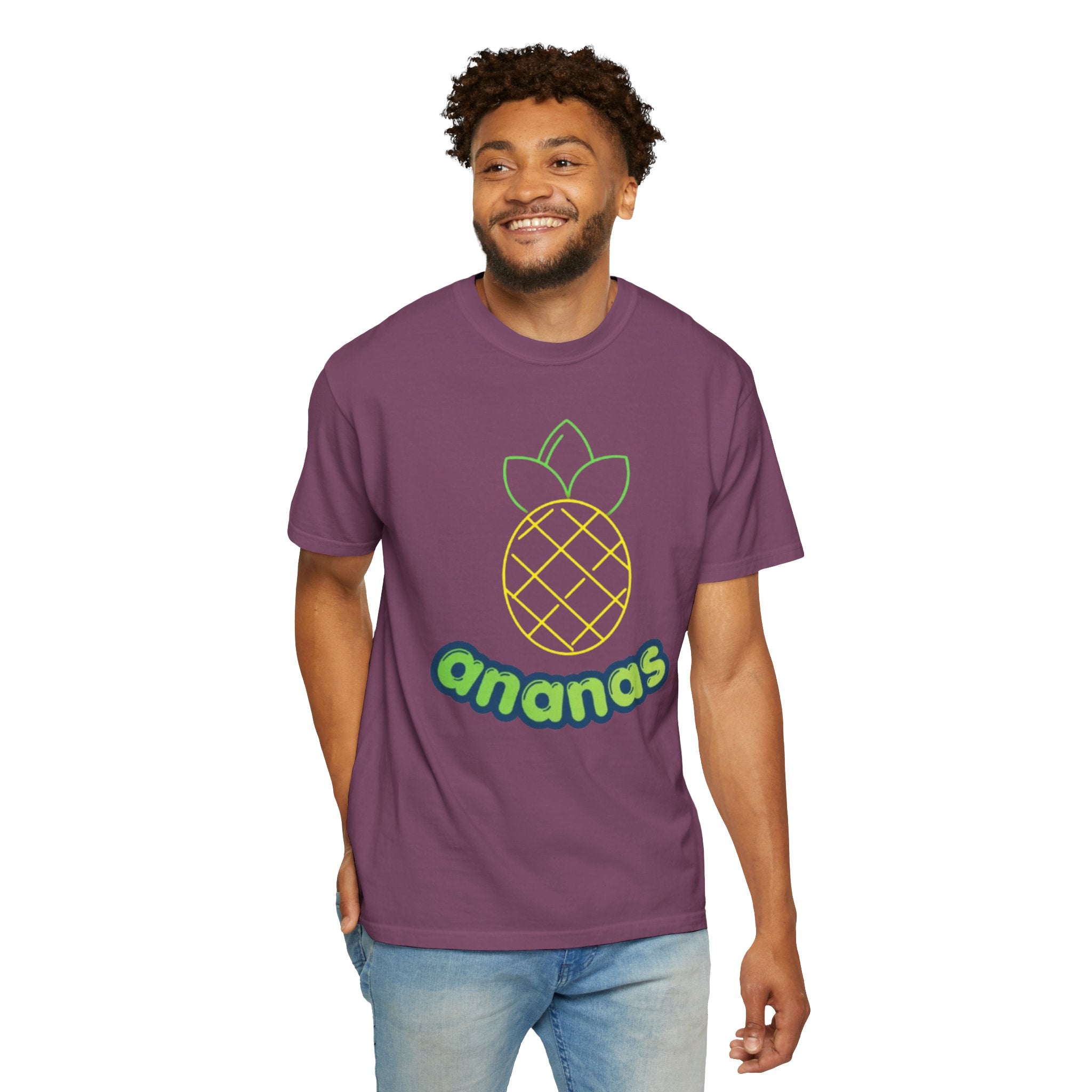 Pineapple 'ananas' Graphic T-Shirt — Tropical Retro Fruit Tee