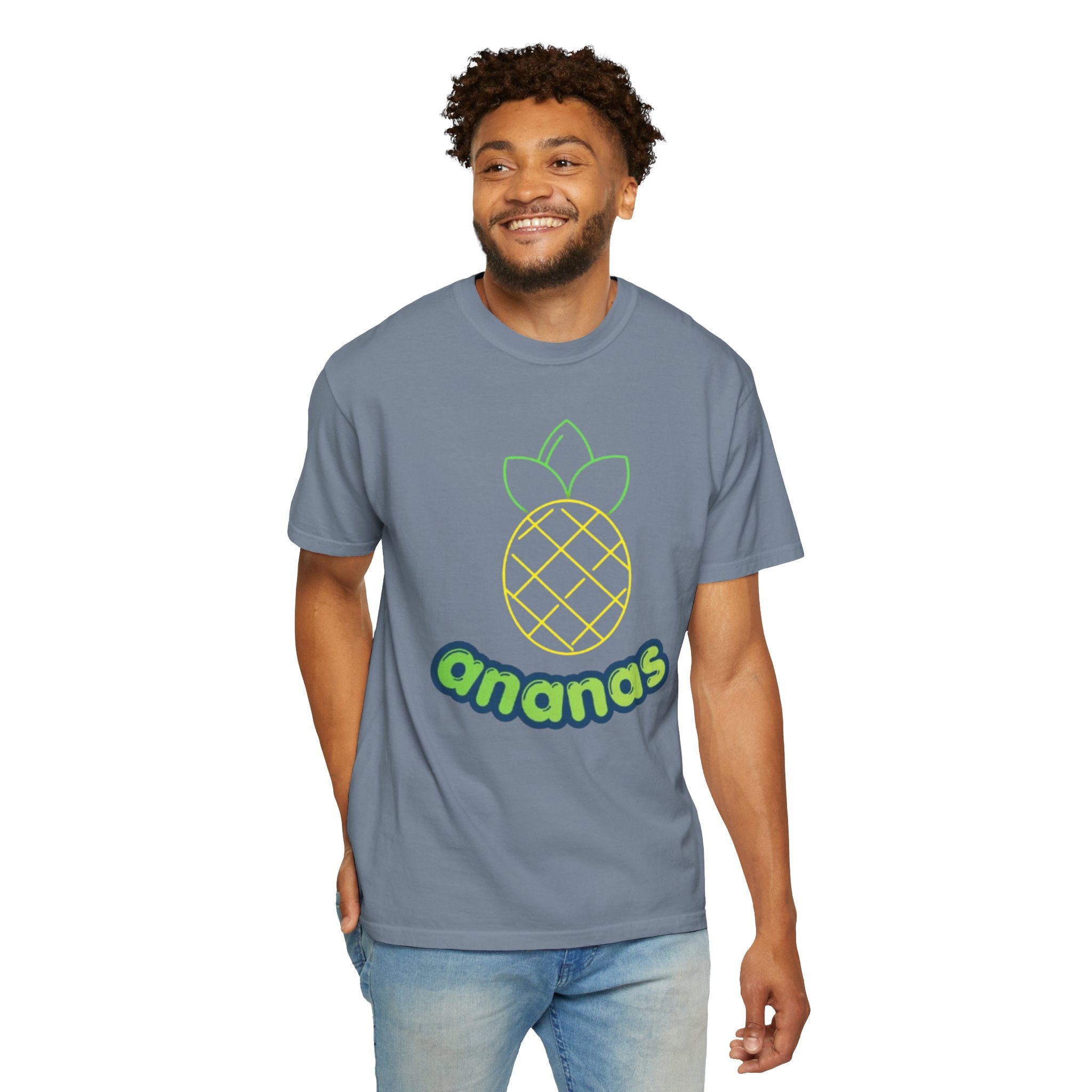 Pineapple 'ananas' Graphic T-Shirt — Tropical Retro Fruit Tee
