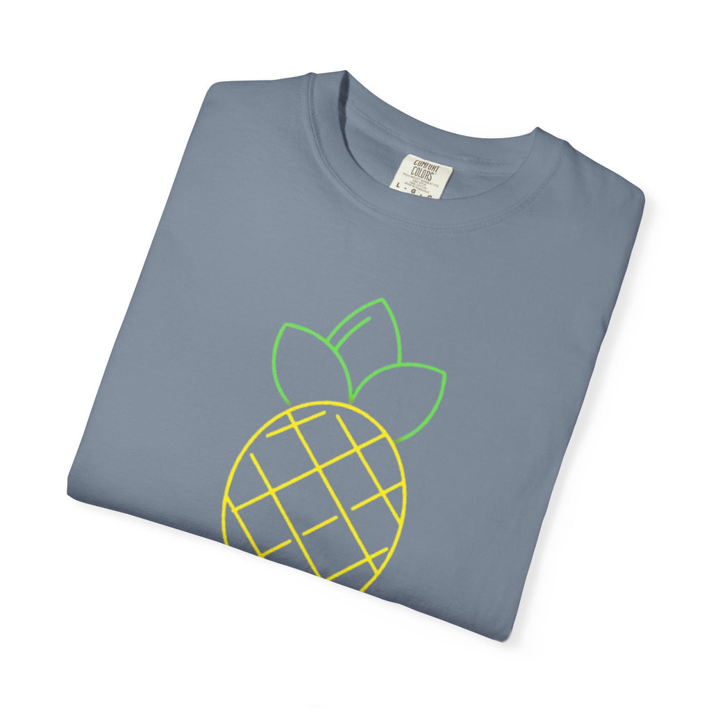 Pineapple 'ananas' Graphic T-Shirt — Tropical Retro Fruit Tee