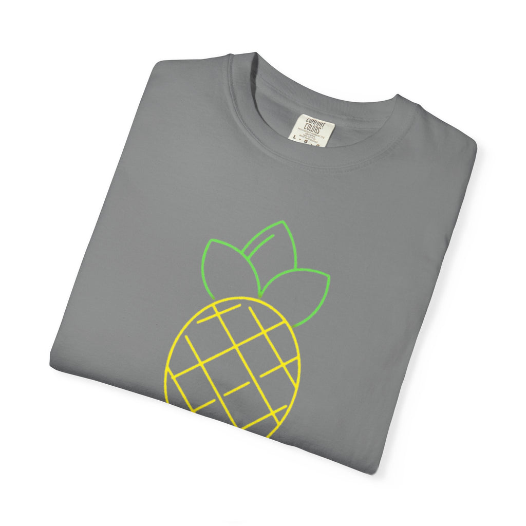 Pineapple 'ananas' Graphic T-Shirt — Tropical Retro Fruit Tee