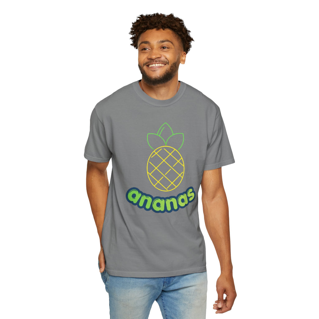 Pineapple 'ananas' Graphic T-Shirt — Tropical Retro Fruit Tee