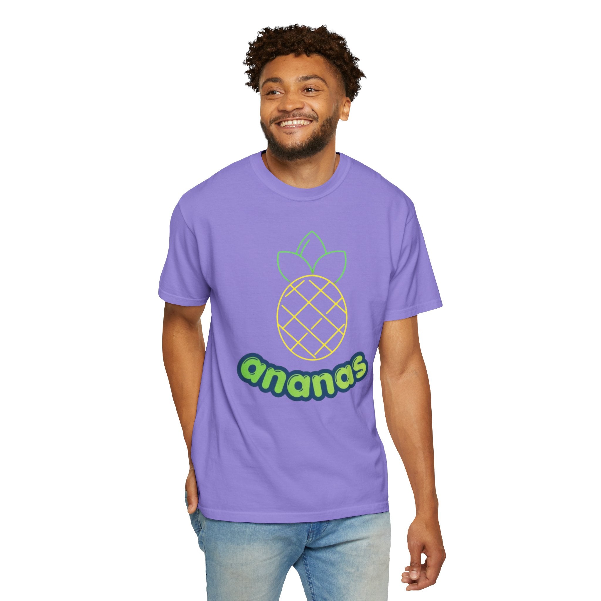 Pineapple 'ananas' Graphic T-Shirt — Tropical Retro Fruit Tee